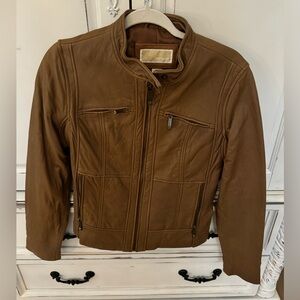 Michael Kors women’s size medium brown leather jacket excellent condition